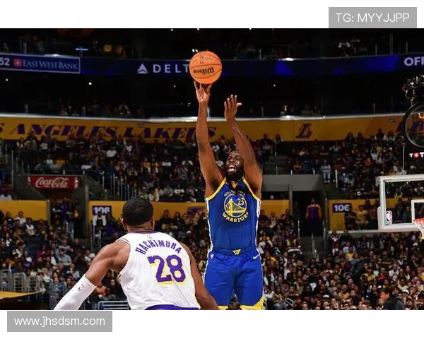 湖人 126-116 擒勇士：里弗斯掌舵，双塔暴走，拉拉维亚哑火